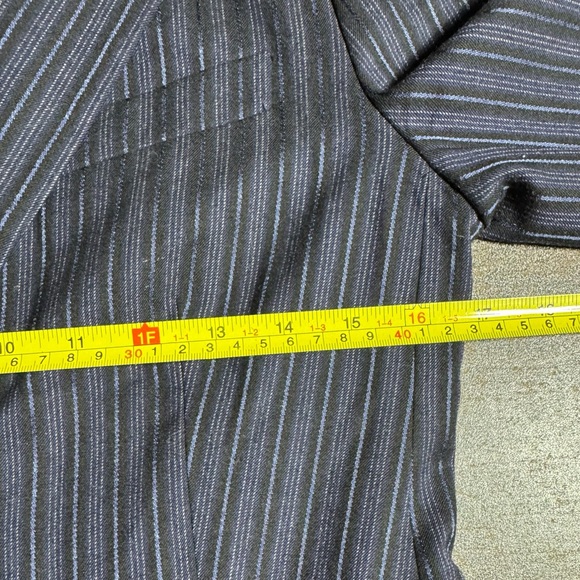 Theory Rory Navy Blue Stripe Two Button Wool Blend Blazer Size 2 Structured - Picture 7 of 8